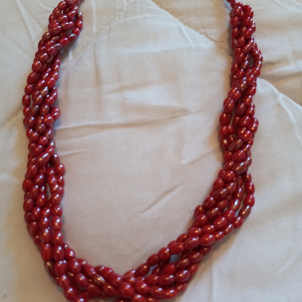 Vtg multi strand beads necklace